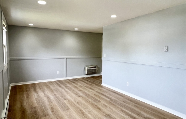 27 ELMWOOD PARK