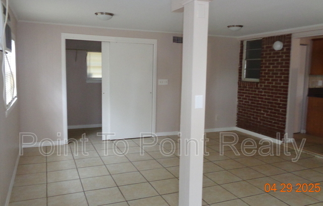 1204 CROWN DR