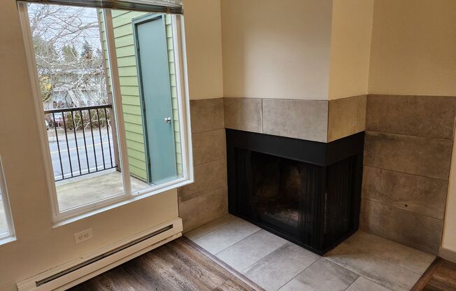 2 beds, 2 baths, 987 sqft, $2,250, Unit 243