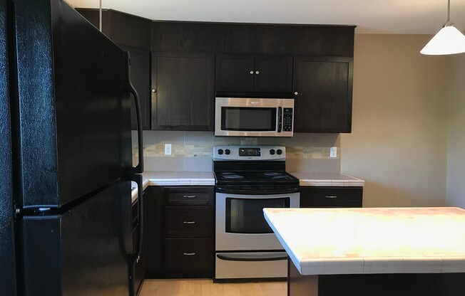 2 beds, 2 baths, $1,898