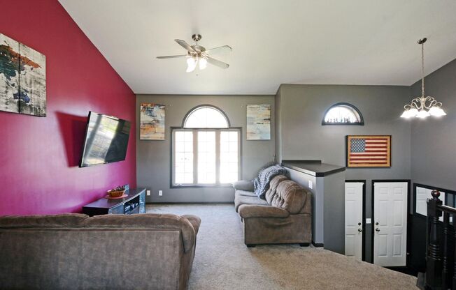 Spacious 4-Bedroom Gem in Buffalo with 3-Car Garage & Modern Finishes!