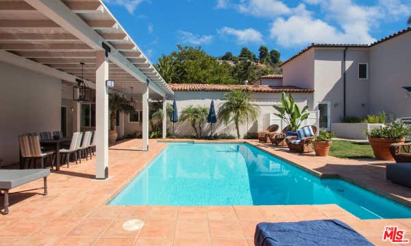 9696 BEVERLY HLS MEDITERRANEAN ESTS