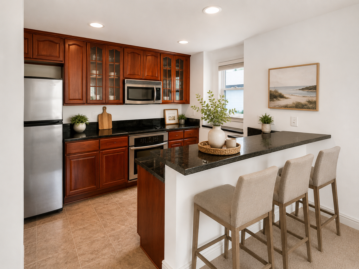 New paint & carpet! 2 bedroom, 2 bath top floor condo in La Jolla!