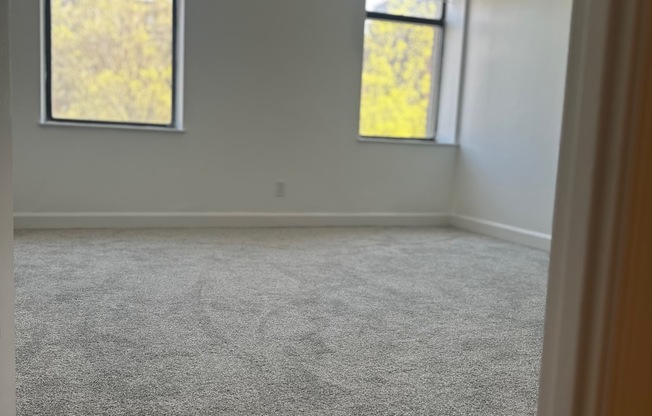1830 17 ST NW