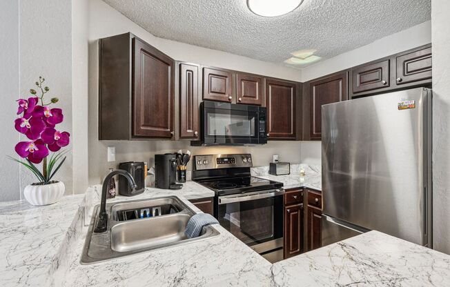 2 beds, 2 baths, 894 sqft, $1,685