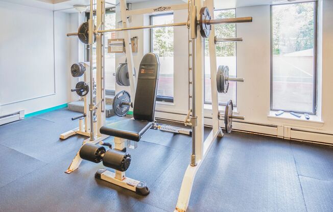 2 beds, 1 bath, 1,050 sqft, $2,400, Unit 59-2