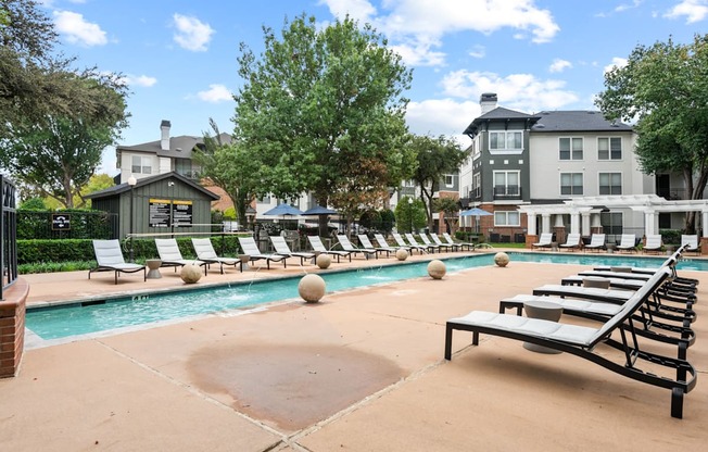 Sparkling pool at Mission Gate in Plano TX