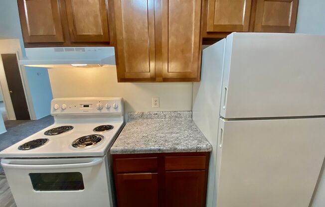 2 beds, 1 bath, 850 sqft, $1,345, Unit 907