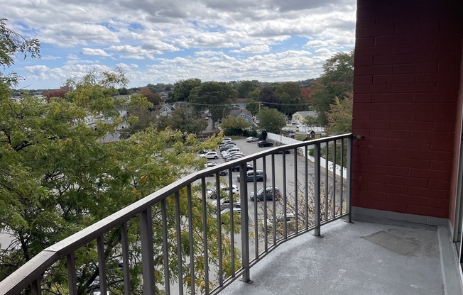 2 beds, 2 baths, 1,093 sqft, $2,400, Unit 613