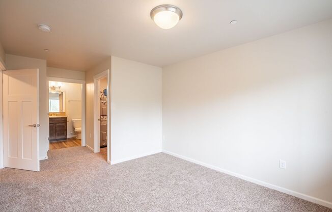 2 beds, 2 baths, 1,009 sqft, $2,050, Unit A-407