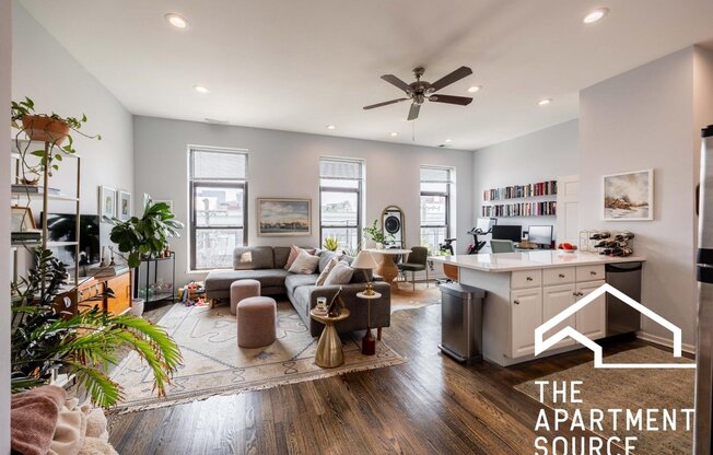 1131 W Madison St, Chicago IL 3F