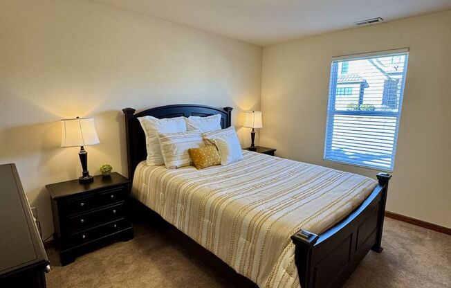 1 bed, 1 bath, 747 sqft, $2,270, Unit 37RMA2