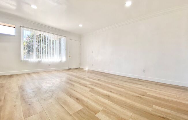 1 bed, 1 bath, 750 sqft, $1,895, Unit 01