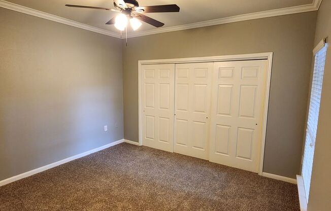 2 beds, 2 baths, 1,002 sqft, $1,725, Unit 305-u