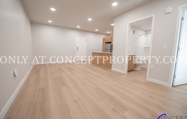 2 beds, 2 baths, 800 sqft, $2,299, Unit 1-218