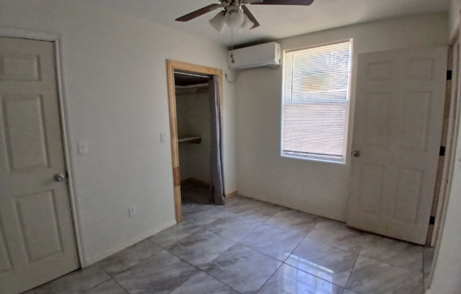 1012 S 17 1/2 ST