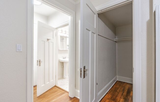 Studio, 1 bath, 399 sqft, $1,399, Unit 103