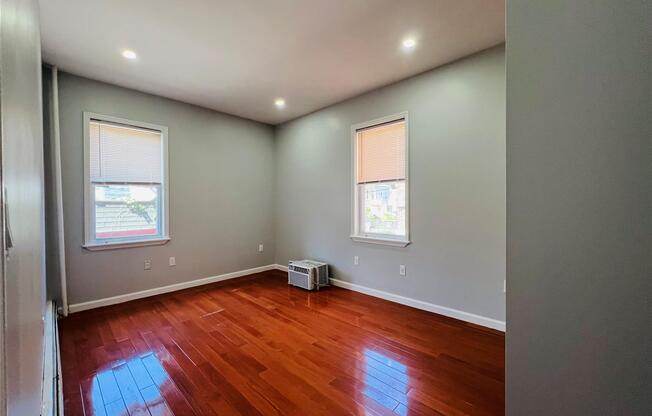 2328 28 ST