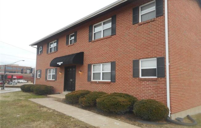 Renaissance Apartments of St. Charles