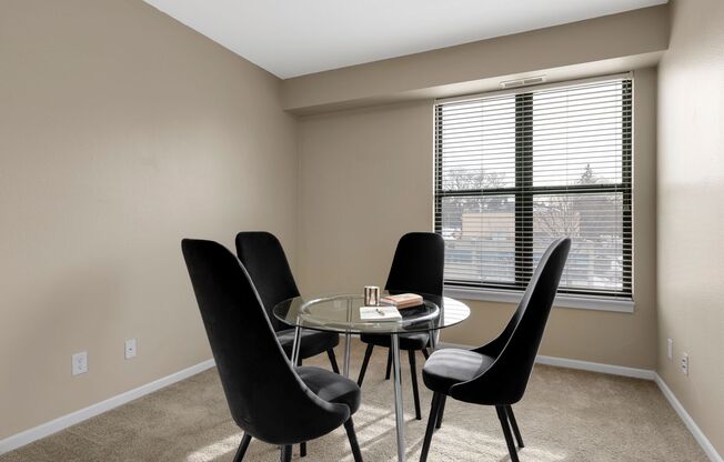 2 beds, 1 bath, 1,050 sqft, $1,945, Unit 202