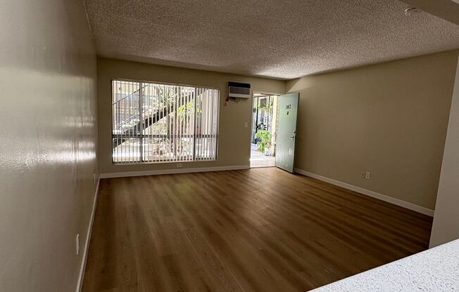 1 bed, 1 bath, 756 sqft, $1,795, Unit Unit 102