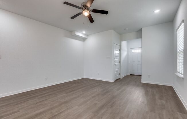 NEW CONSTRUCTION 3-BEDROOM, 2.5-BATHROOM TOWNHOME
