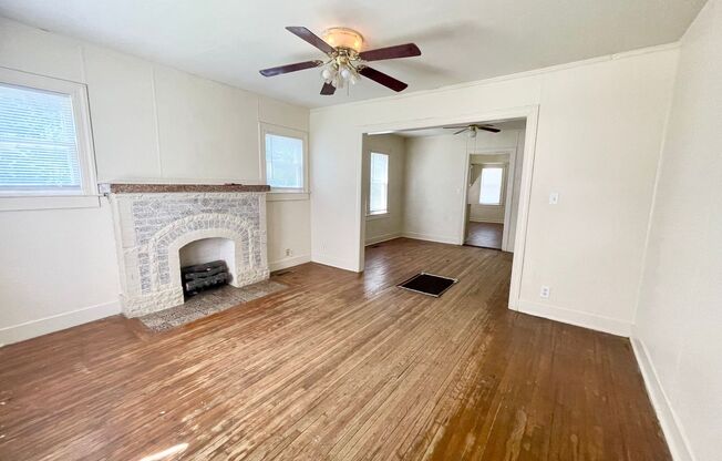 Next to TU! 3bd 1ba Central AC/Heat