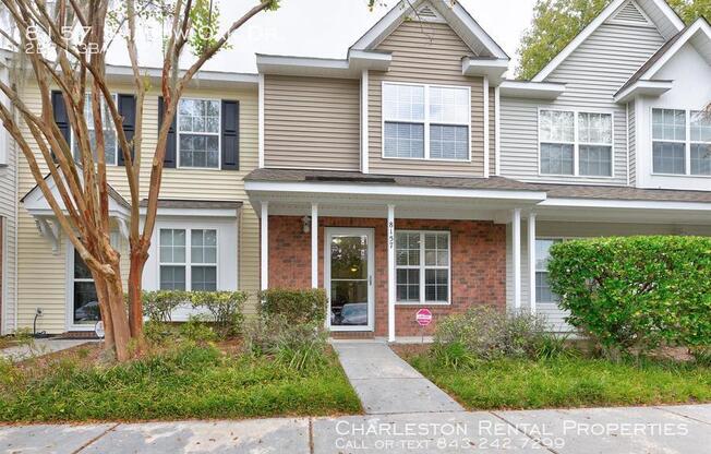 8157 SHADOW OAK DR
