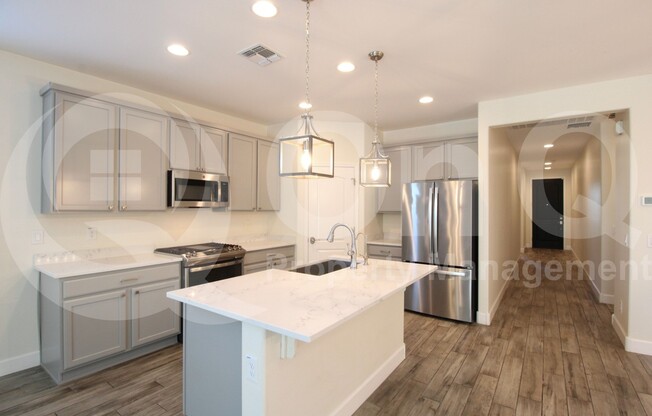 8221 E JEROME AVE