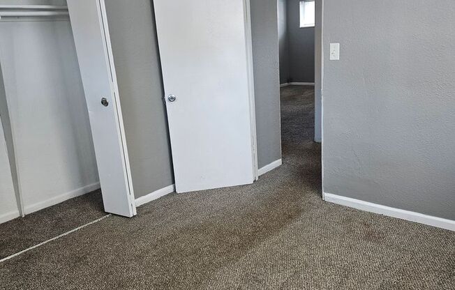 2 beds, 1 bath, 750 sqft, $1,020, Unit B08 1050 01