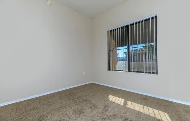 SPACIOUS APARTMENTS FOR RENT IN PHOENIX, AZ