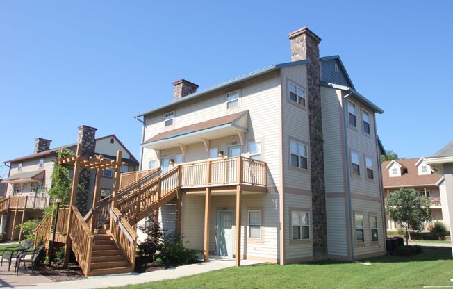 1 bed, 1.5 baths, 750 sqft, $1,399