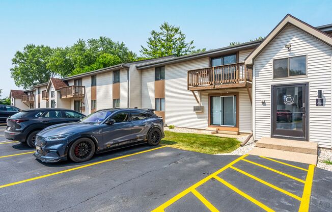 1 bed, 1 bath, 800 sqft, $899, Unit 835 - 05