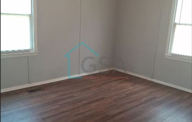 2 beds, 1 bath, 878 sqft, $1,000, Unit 126 Broadus Street-1