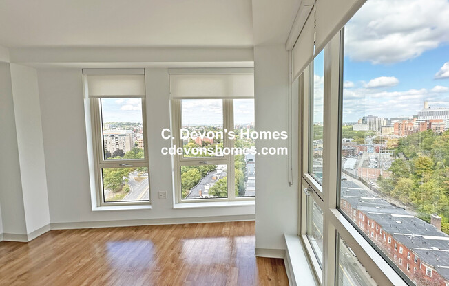 101 S HUNTINGTON