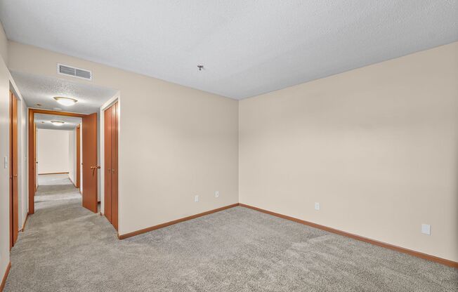 3 beds, 2 baths, 1,100 sqft, $1,150, Unit 2B