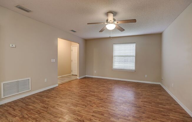 2 beds, 2 baths, $1,150