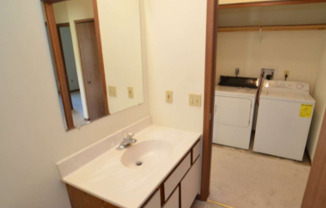 Sunnyfield Court Apartments