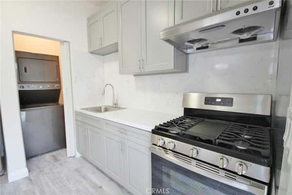 2 beds, 1 bath, 580 sqft, $1,850, Unit 1/4