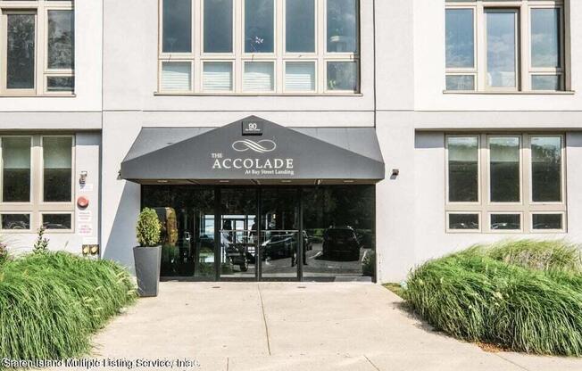 90 Bay Street Landing