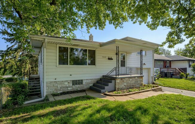 Charming Multi-Level Home with Flexible Living!!