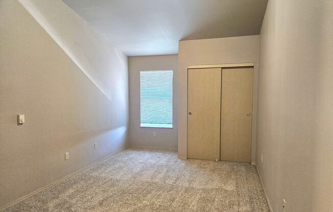 2 beds, 2 baths, 1,037 sqft, $1,525, Unit 266