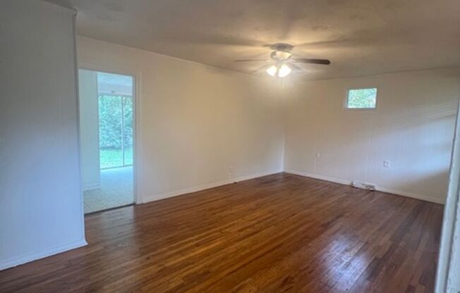 3 beds, 1 bath, $1,495