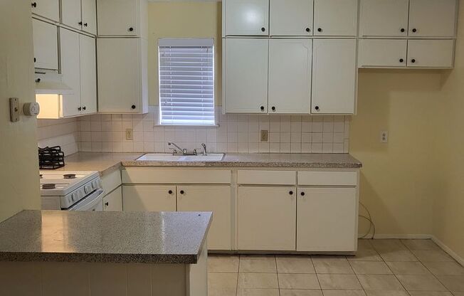 1551 Pamela Ln. Fort Worth, TX 76112- PRICE REDUCED!