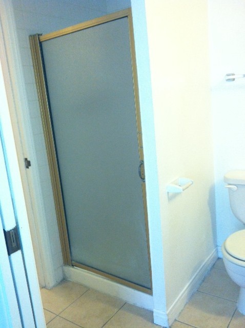 2 beds, 2 baths, $975, Unit # B 6