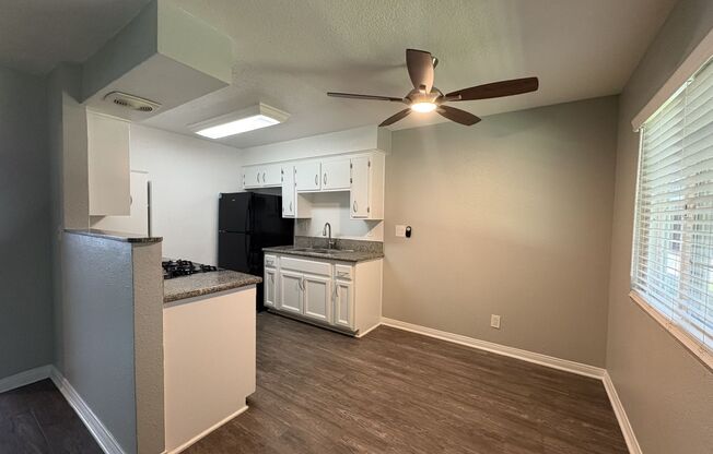 1 bed, 1 bath, 700 sqft, $2,035, Unit 219-12