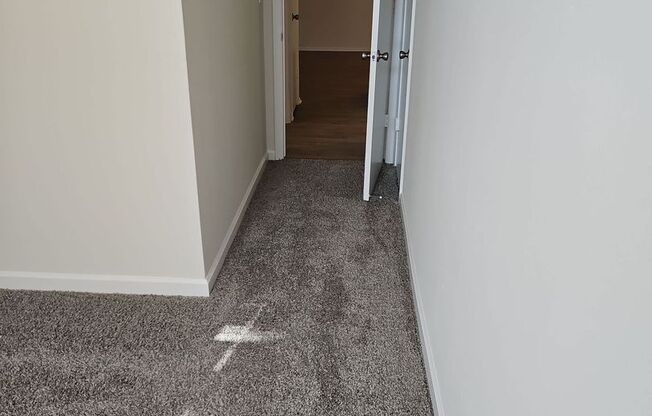 Riverland Apartments
