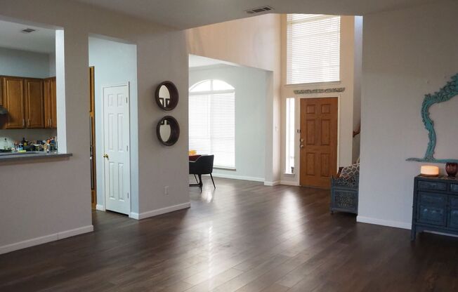 4 Bed 2.5 bath in Park Glen Community