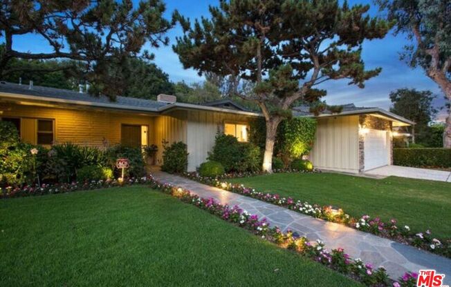 11787 Bellagio Rd