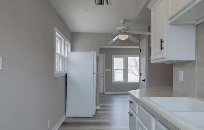 2803 Elm